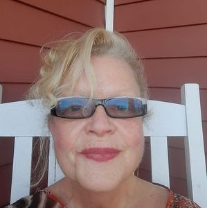 Meet your Posher, Joanna